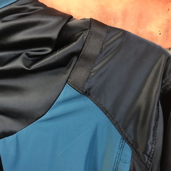 Lululemon Right Round Jacket Hood Zipper Rain Coat Waterproof Mesh Hoodie Trench - Picture 16 of 16